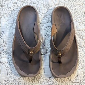 OluKai Ohana Beach Sandals Dark Espresso Brown Womens Sz 9💛